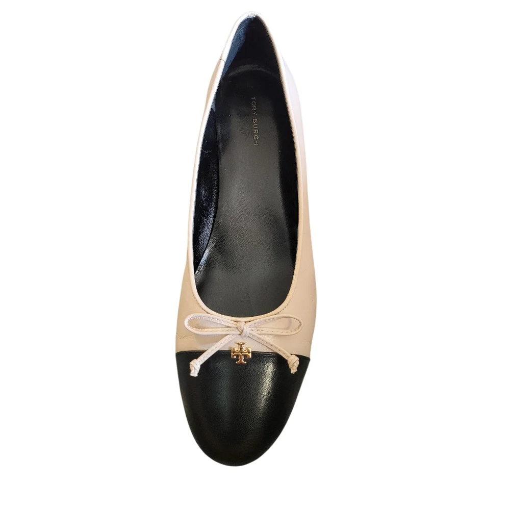Tory Burch Black and Cream Leather Cap-Toe Pump